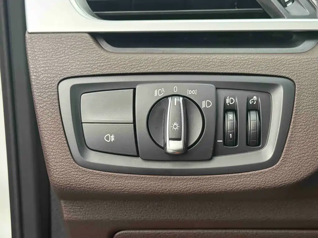 BMW X1 2021 — фото 11