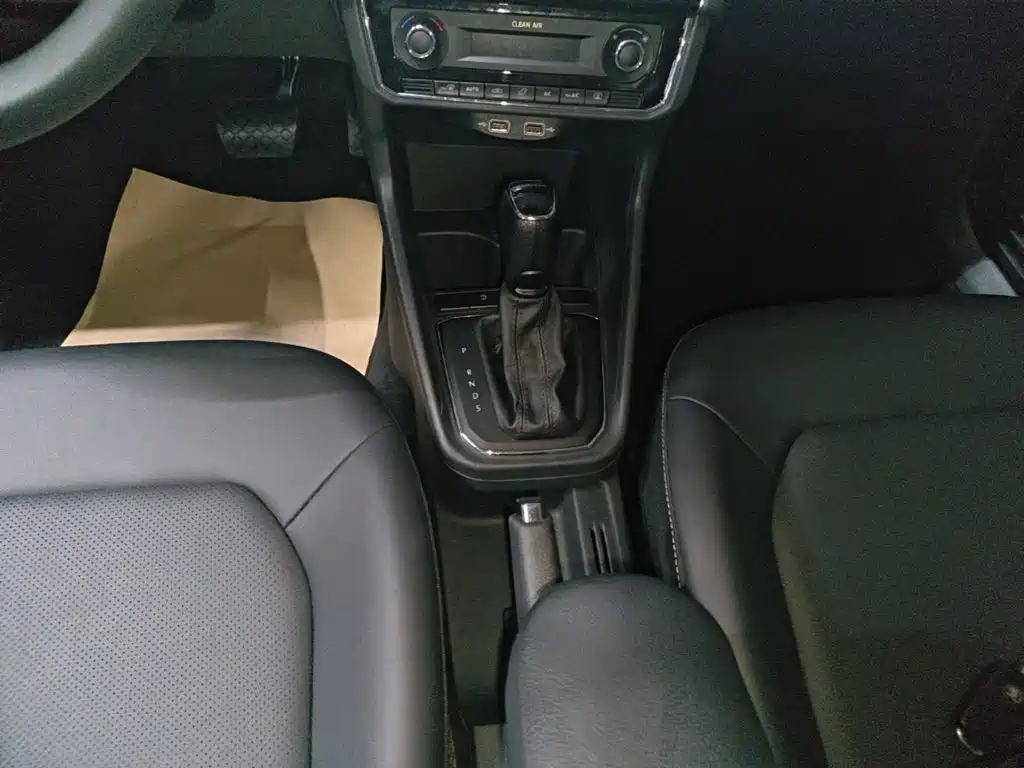 Skoda Rapid 2020 — фото 14