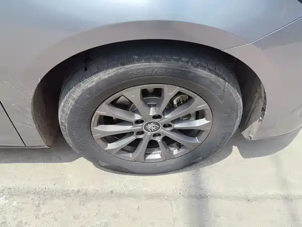 BYD Qin L 2024