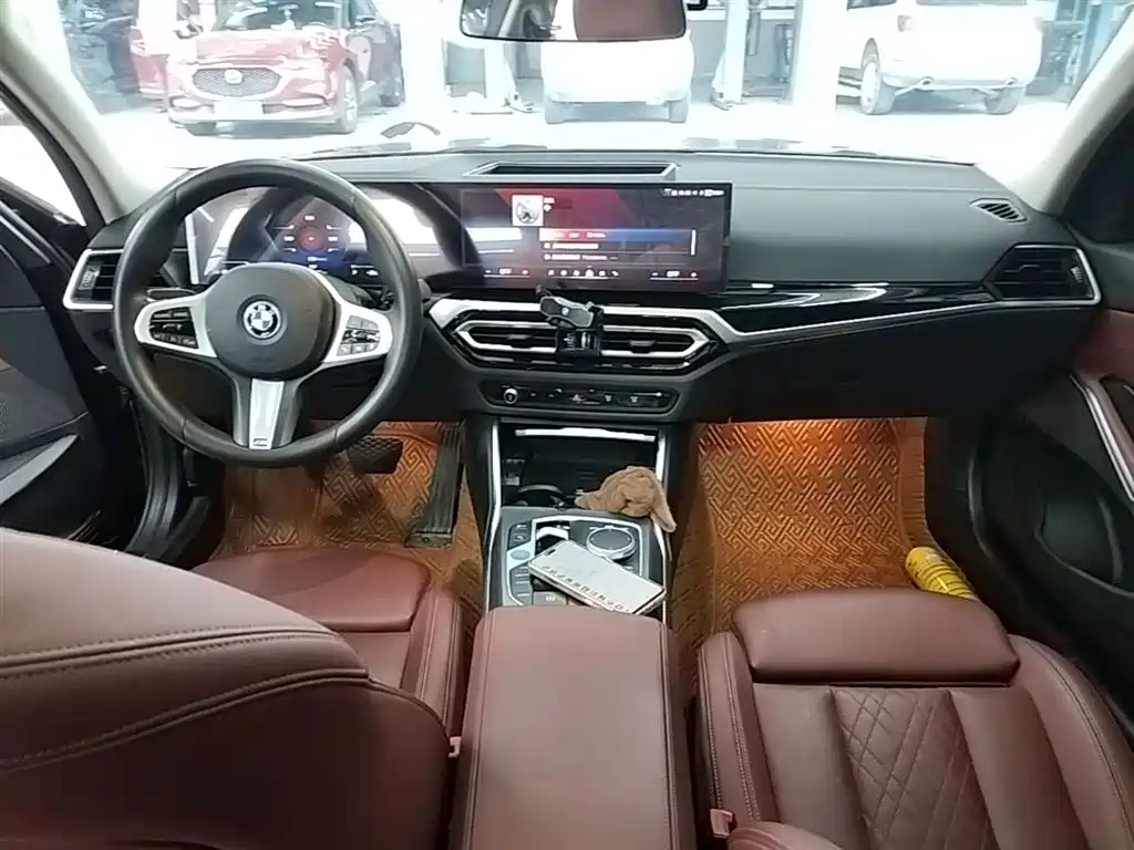BMW i3 2024 — фото 10