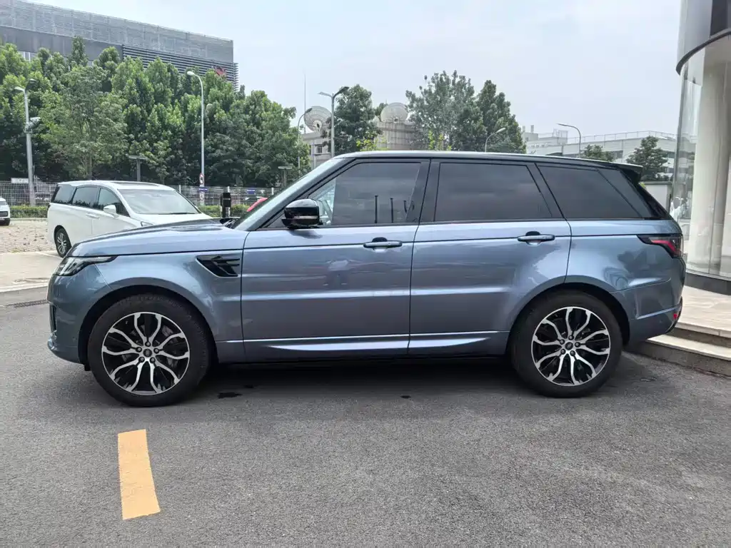 Land Rover Sport 2020 — фото 2