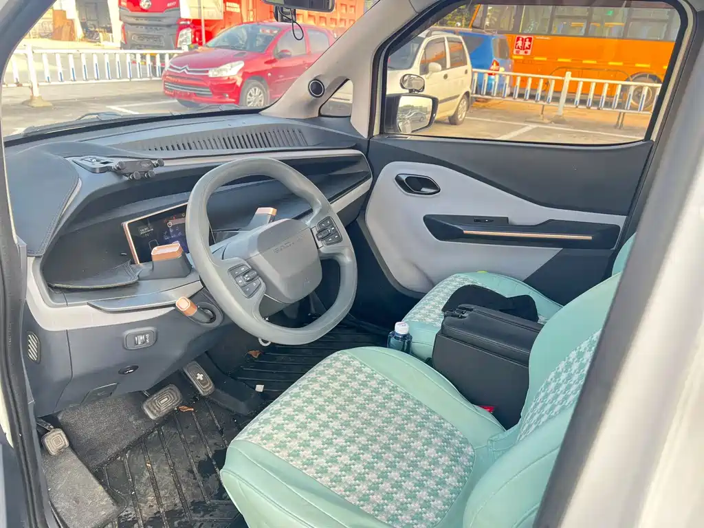 Baojun E200 2020