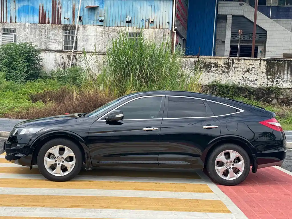 Honda Crosstour 2013 — фото 14