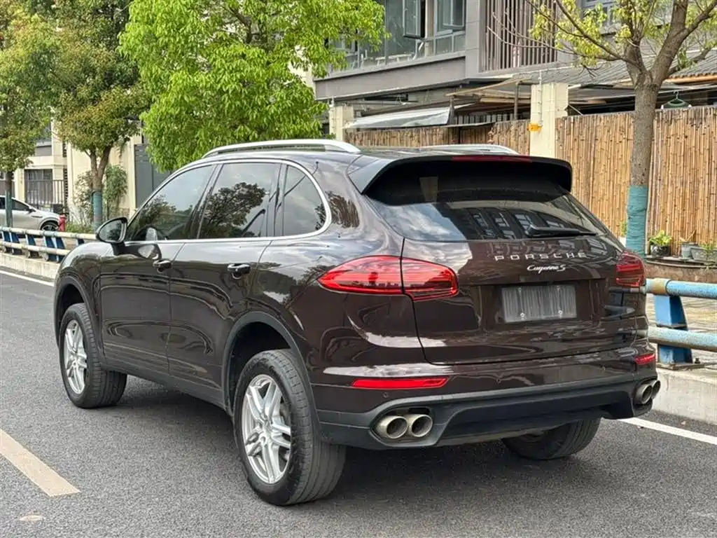 Porsche Cayenne 2017 — фото 6