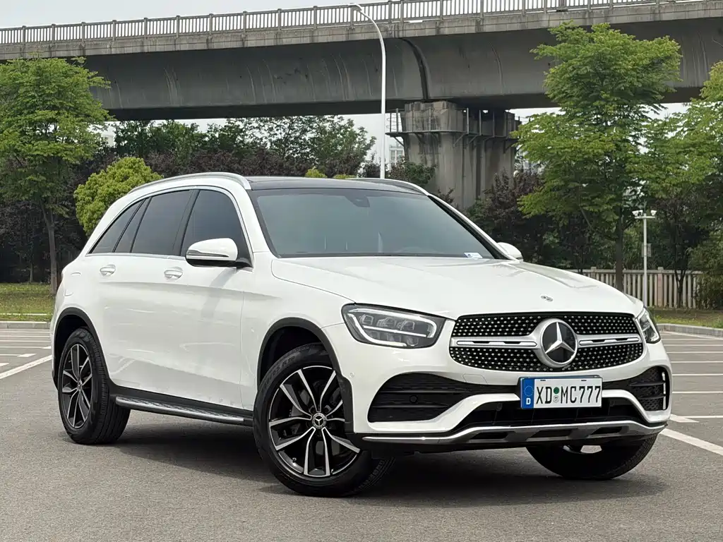 Mercedes-Benz GLC 2022 — фото 3