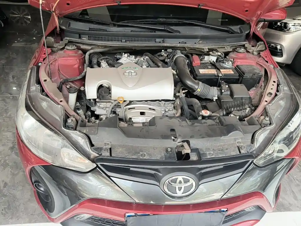 Toyota Yaris L 2021 — фото 20
