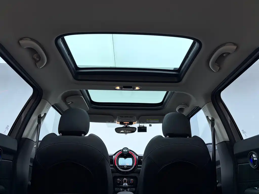 MINI Clubman 2017 — фото 9