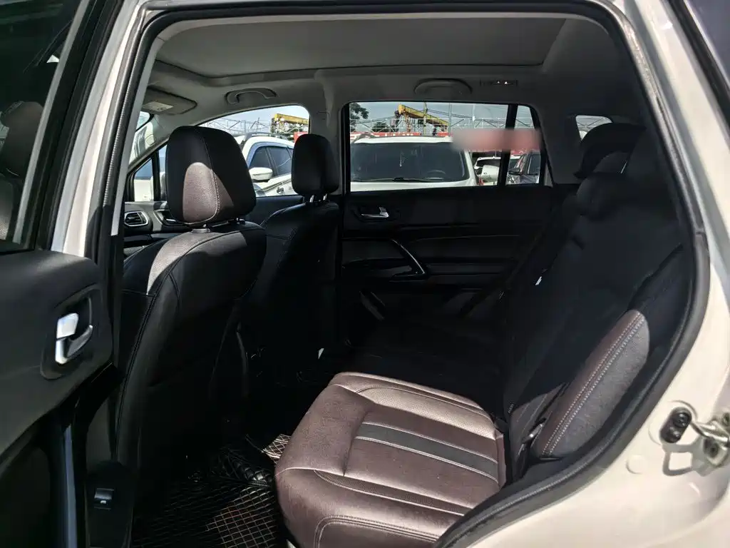 GAC Trumpchi GS4 2019 — фото 10
