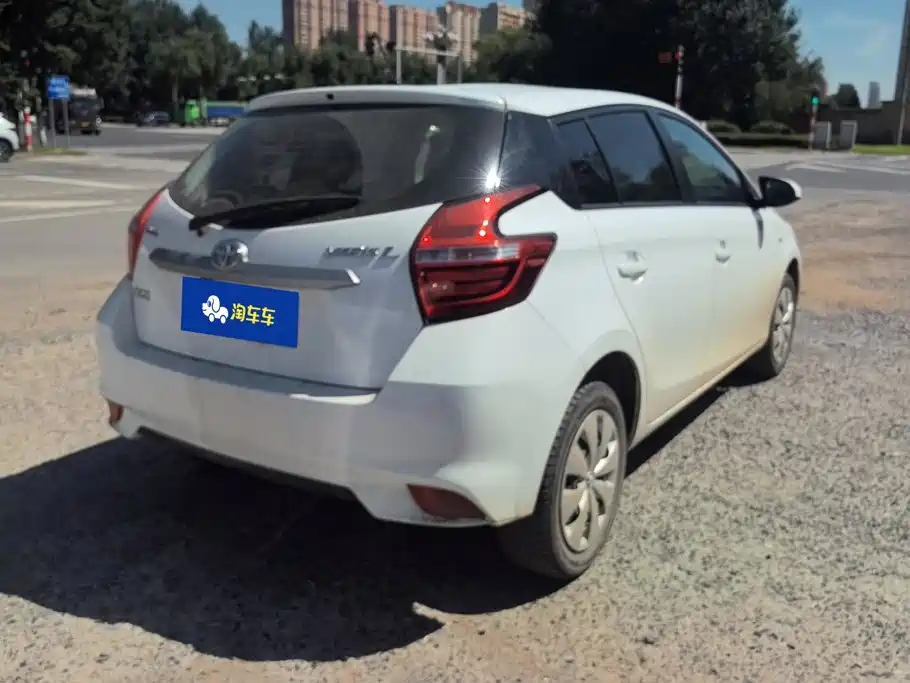 Toyota Yaris L 2016