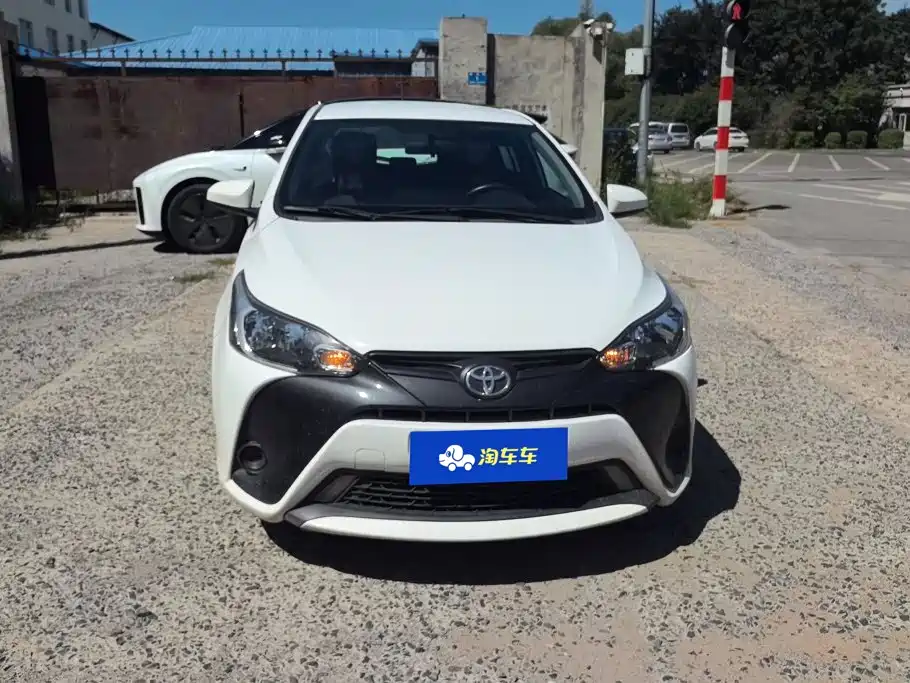 Toyota Yaris L 2016