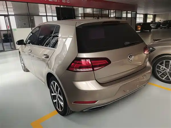 Volkswagen Golf 2020