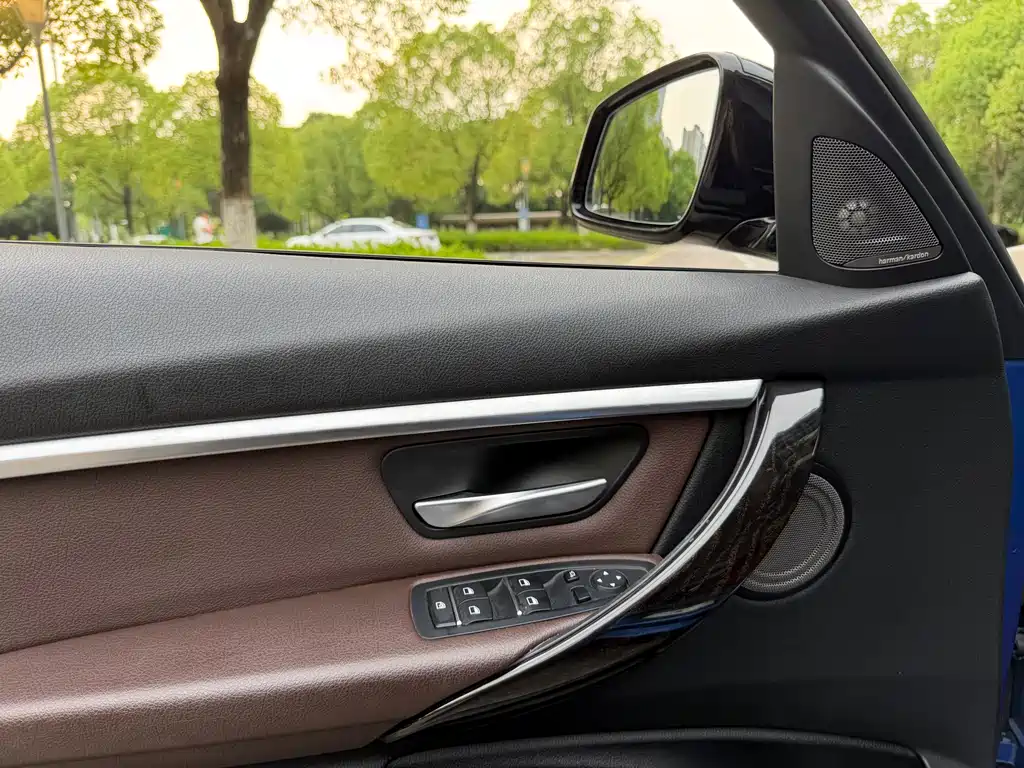 BMW 3 Series 2019