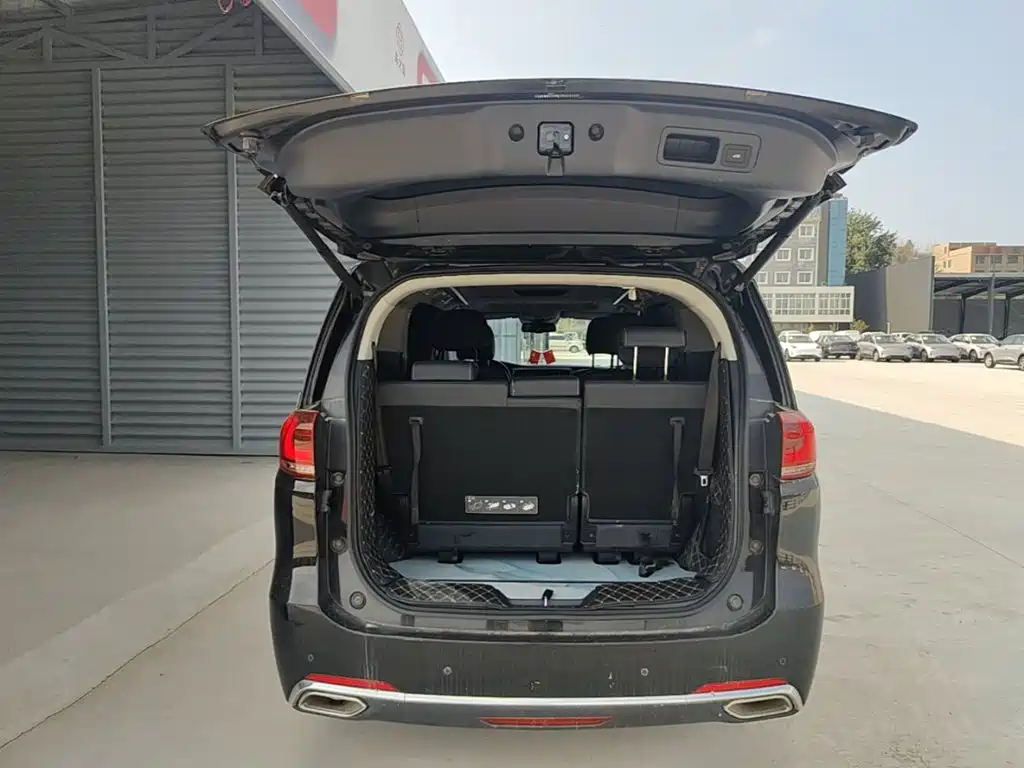 GAC Trumpchi M8 2019 — фото 19