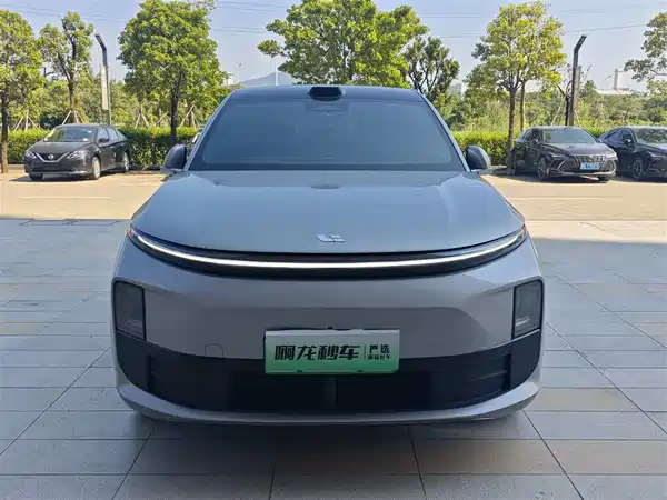 Li Auto L6 2024