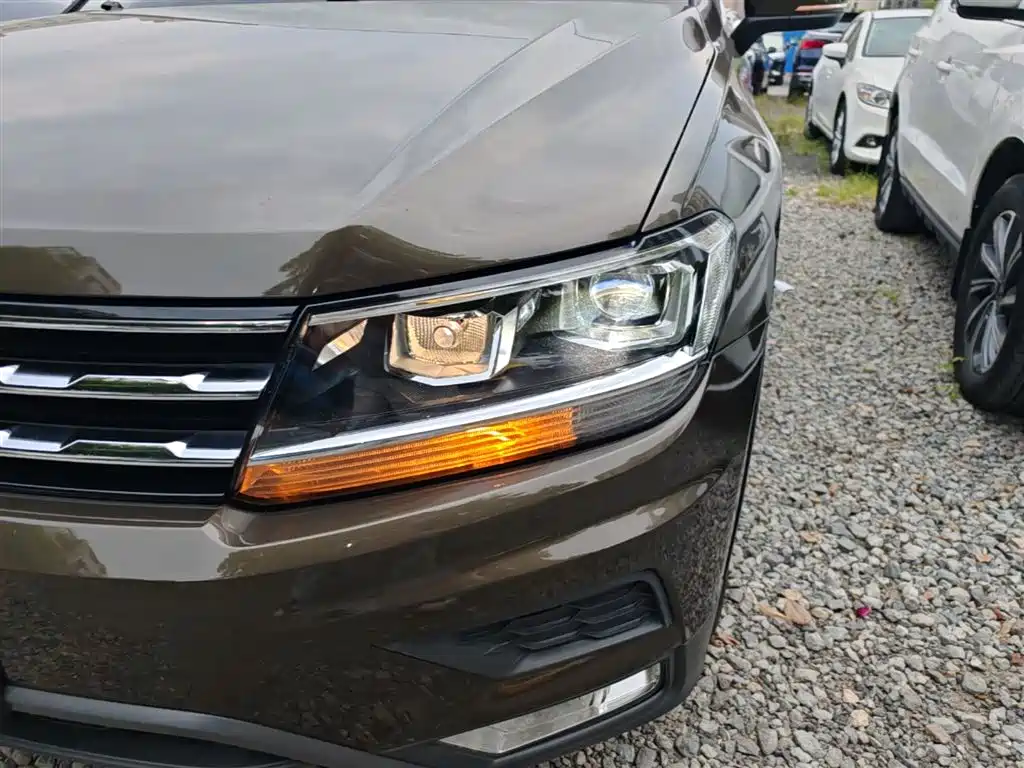 Volkswagen Tiguan L 2018 — фото 24