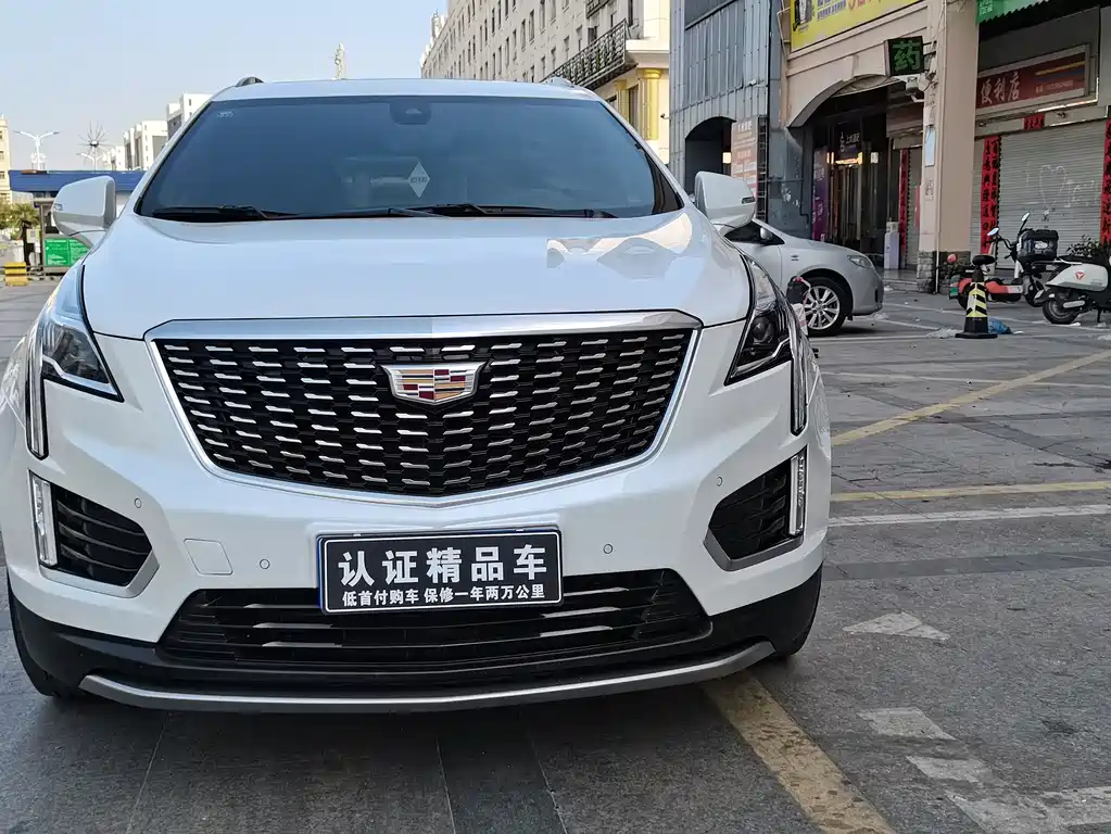 Cadillac XT5 2020 — фото 2