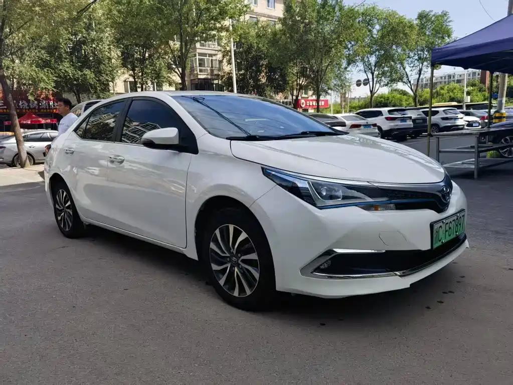 Toyota Corolla Dual Engine E+ 2019 — фото 3
