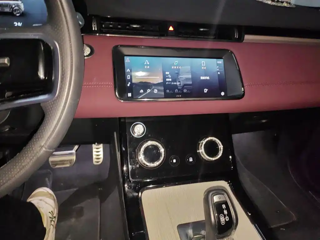 Land Rover Range Rover Evoque New Energy 2022 — фото 14