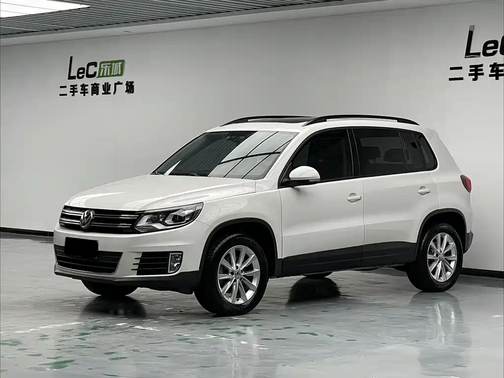 Volkswagen Tiguan 2016 — фото 1