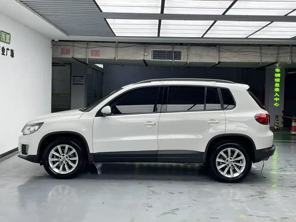 Volkswagen Tiguan 2016 — фото 7