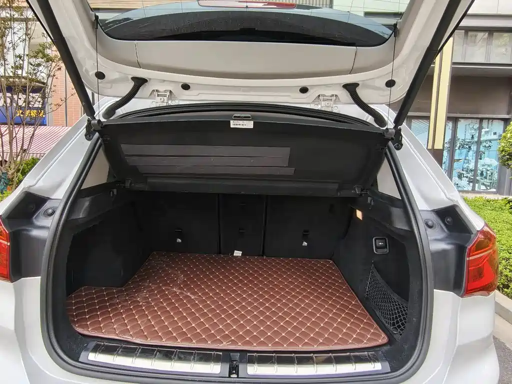 BMW X1 2018 — фото 13