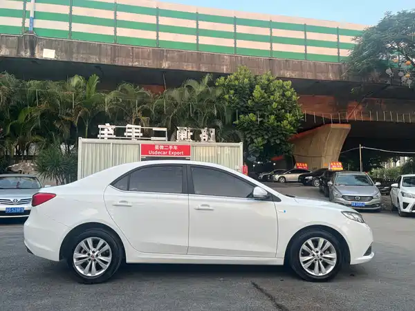 Roewe 360 2016