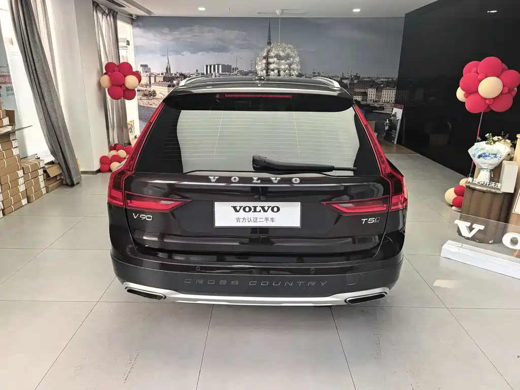 Volvo V90 2019 — фото 19