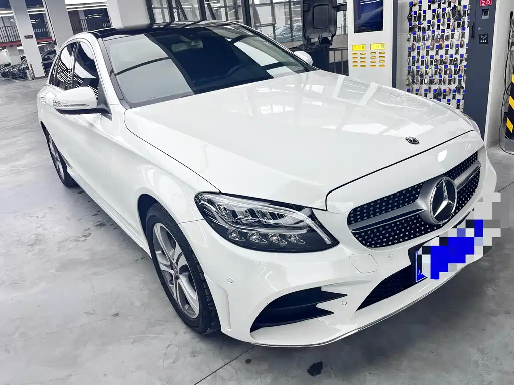 Mercedes-Benz C-Class 2020