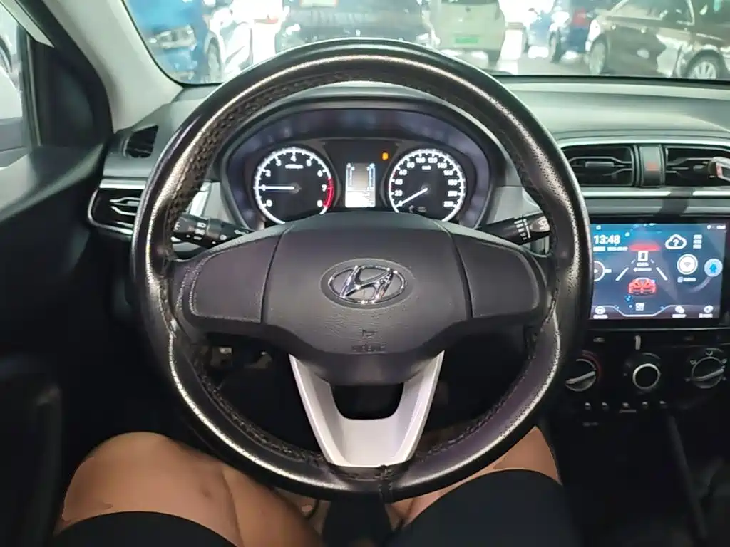Hyundai Accent 2019 — фото 11