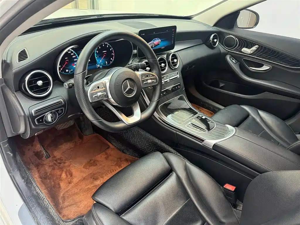 Mercedes-Benz C-Class 2020 — фото 11