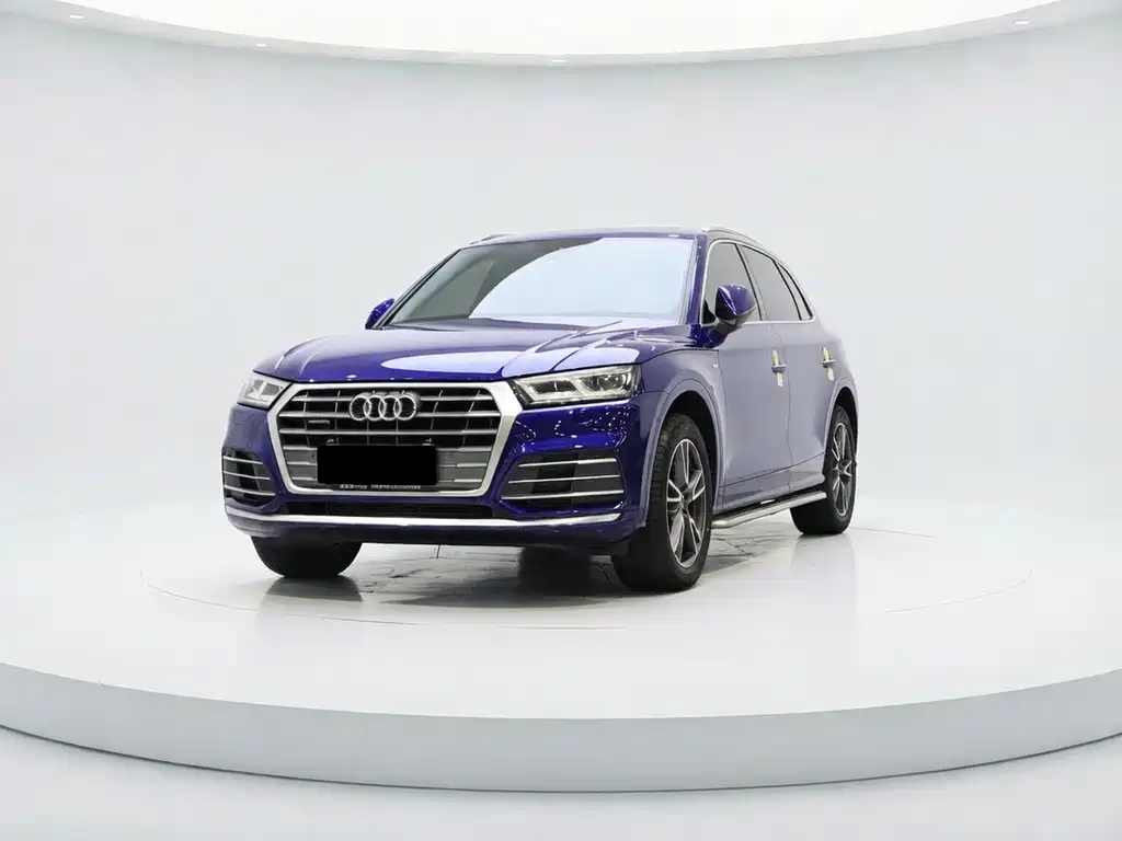Audi Q5L 2020 — фото 1