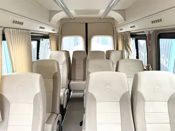 Mercedes-Benz Sprinter 2012