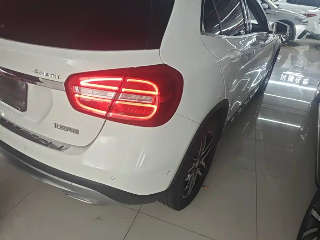 Mercedes-Benz GLA 2015 — фото 8