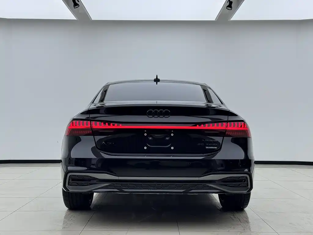 Audi A7L 2025 — фото 16
