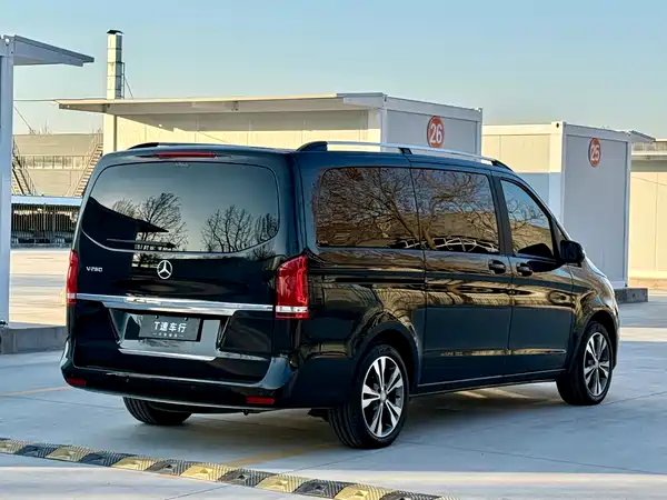 Mercedes-Benz V-Class 2016