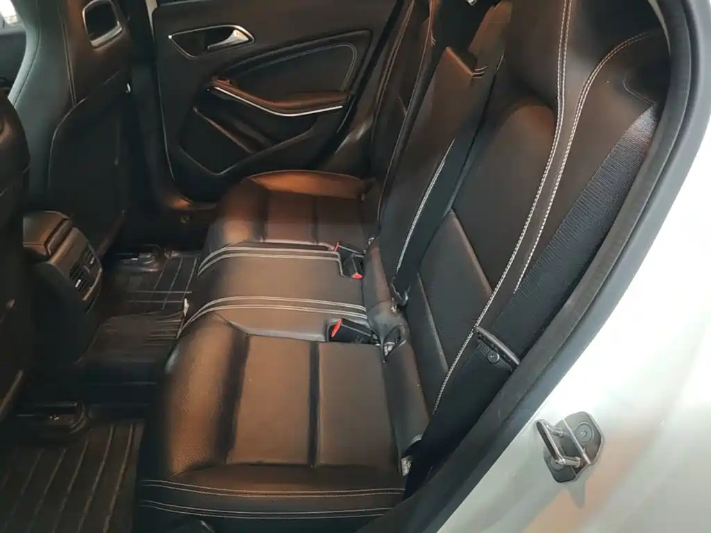 Mercedes-Benz GLA 2018 — фото 17