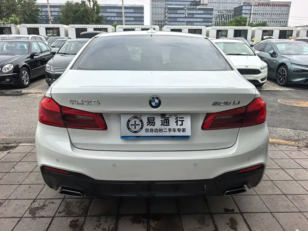 BMW 5 Series 2020 — фото 16