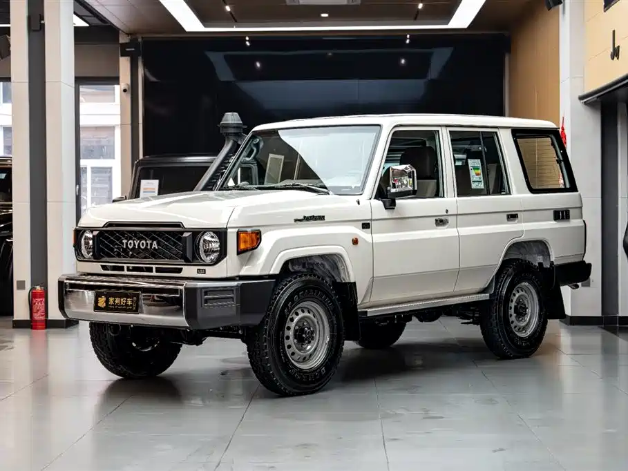 Toyota Land Cruiser 2026 — фото 1
