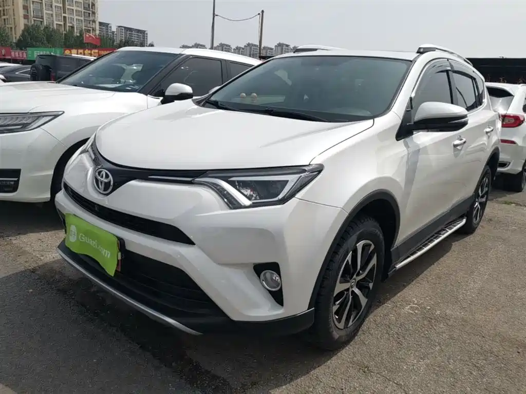 Toyota RAV4 2019 — фото 2