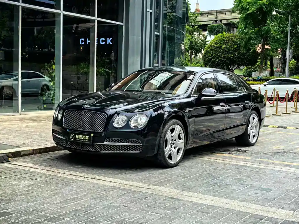 Bentley Flying Spur 2015 — фото 1