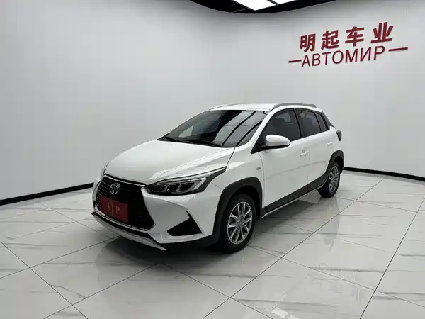 Toyota Yaris L 2022