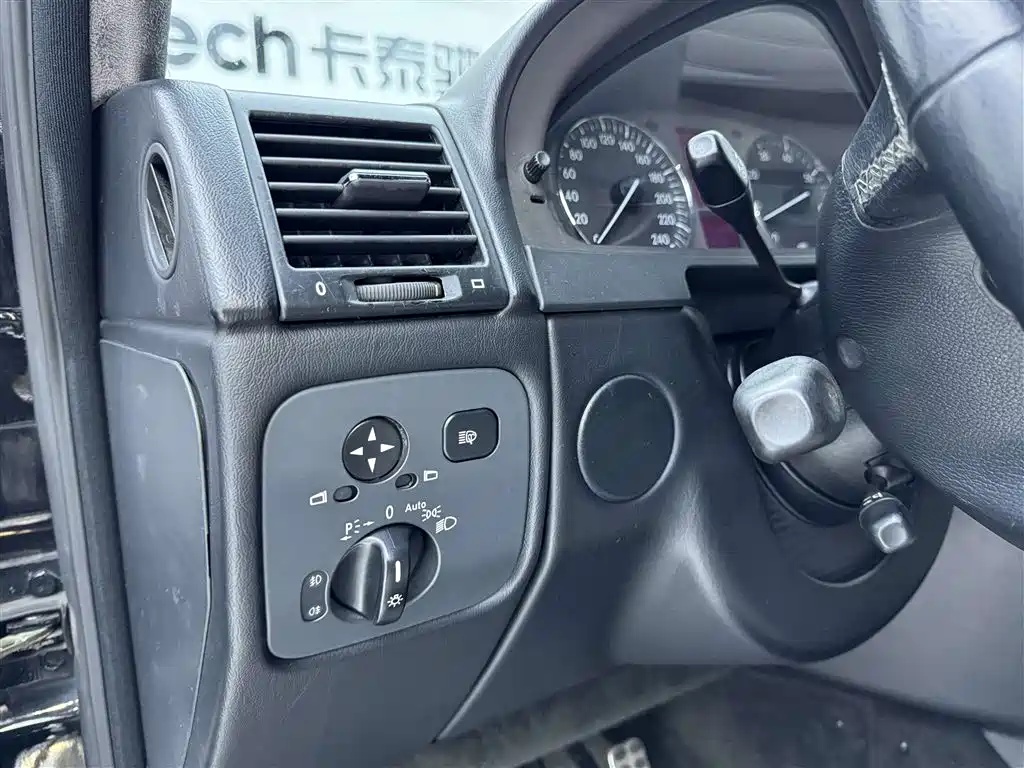 Mercedes-Benz G-Class 2010 — фото 22