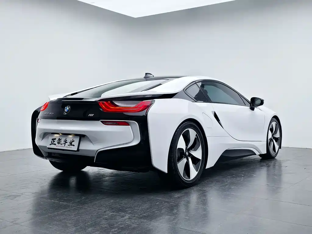 BMW i8 2017 — фото 54
