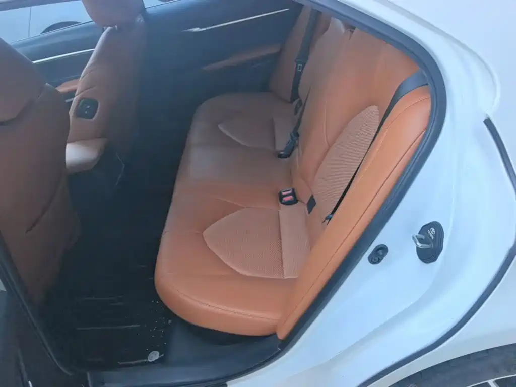 Toyota Camry 2021 — фото 17