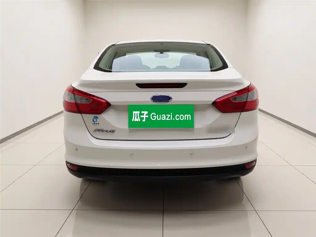 Ford Focus 2015 — фото 4