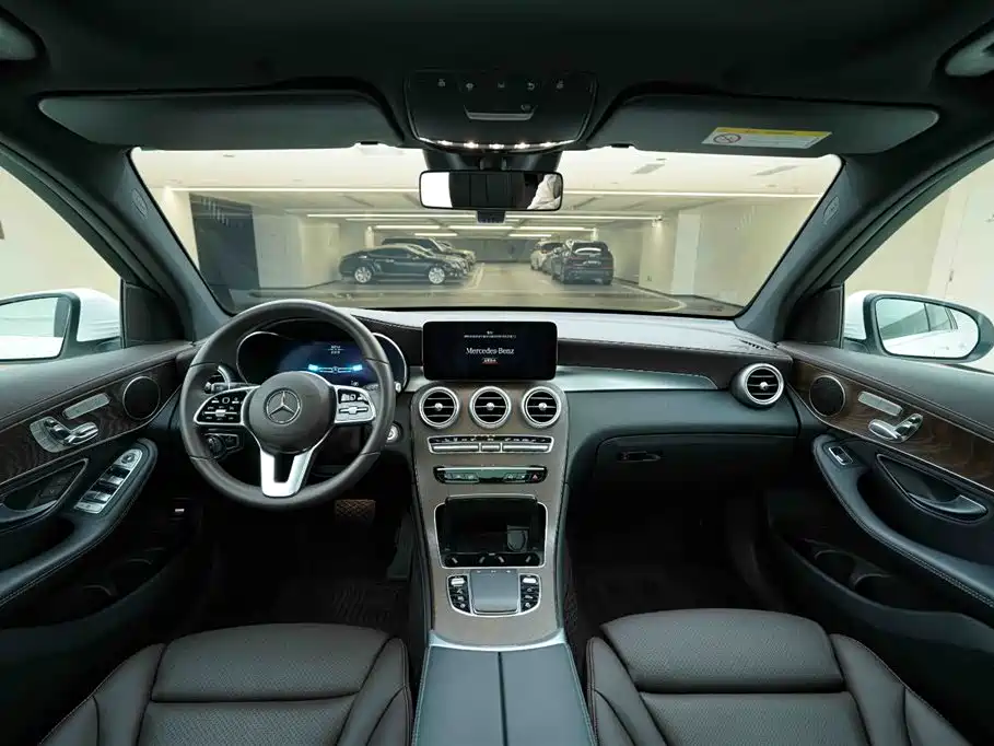 Mercedes-Benz GLC 2019 — фото 19