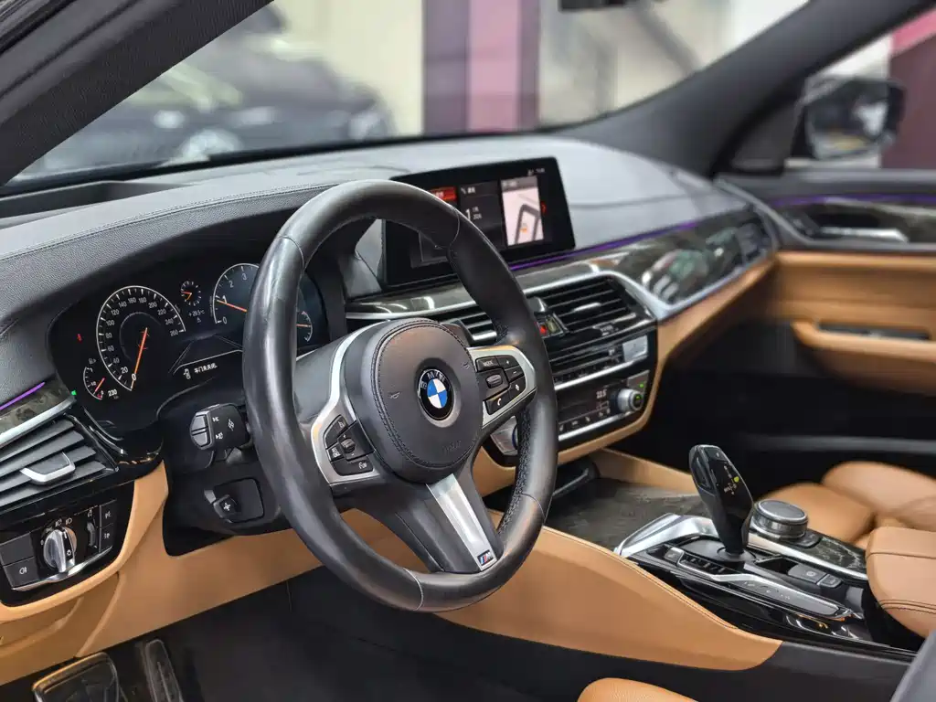 BMW 6 Series GT 2019 — фото 14