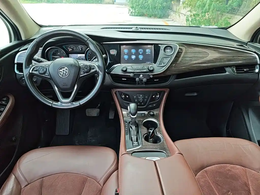 Buick Envision Plus 2017 — фото 10