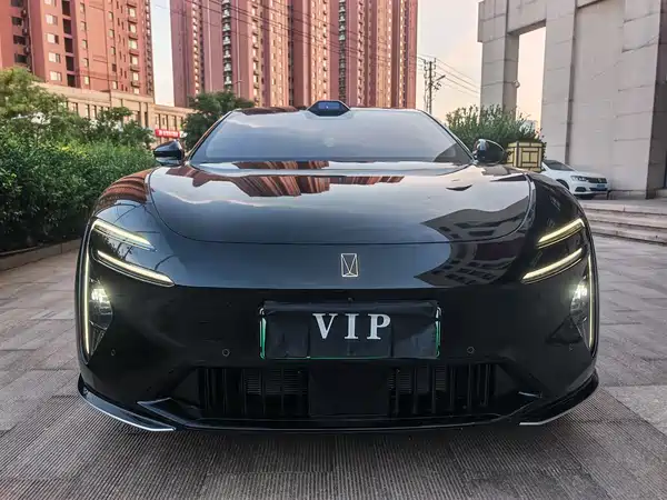 Avatr 06 2026