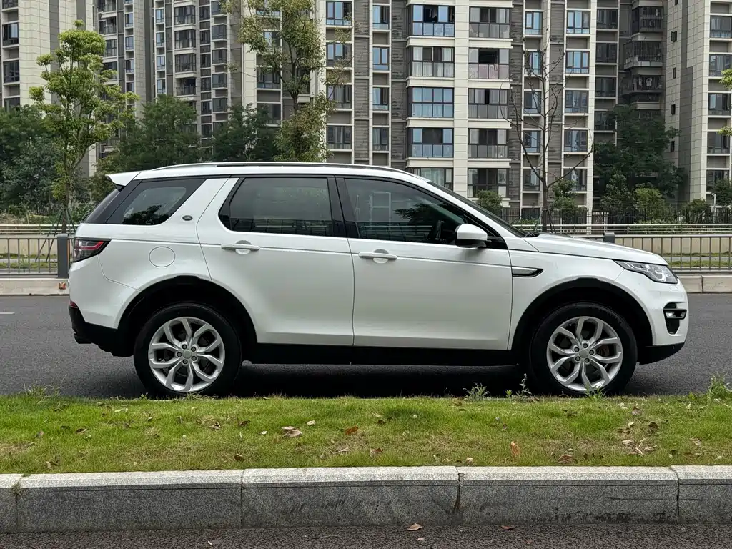 Land Rover Discovery Sport 2016 — фото 14